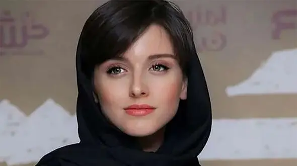سکانس متفاوت فاطمه مسعودی‌فر و امیر نوروزی زن و شوهر سریال در «گل سنگ» خبرساز شد؛ تغییر مرزهای روایت در نمایش خانگی؟