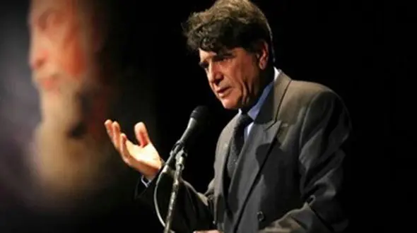 فیلم  صدای جاودانه محمدرضا شجریان که عجیب به دل میشینه ! / چقدر جایش خالیست !