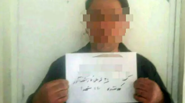 این مرد در تهران  گازهای اشک آور را حراج کرده بود + عکس 