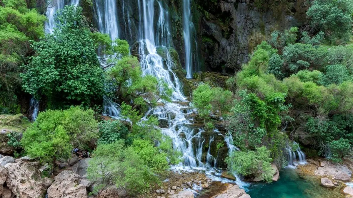 آبشار لندی؛ نگین طبیعی چهارمحال و بختیاری