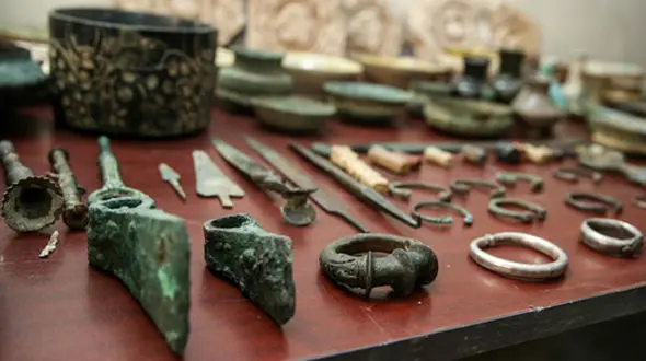 کشف گوشواره های طلا به قدمت پیش از میلاد مسیح+ عکس