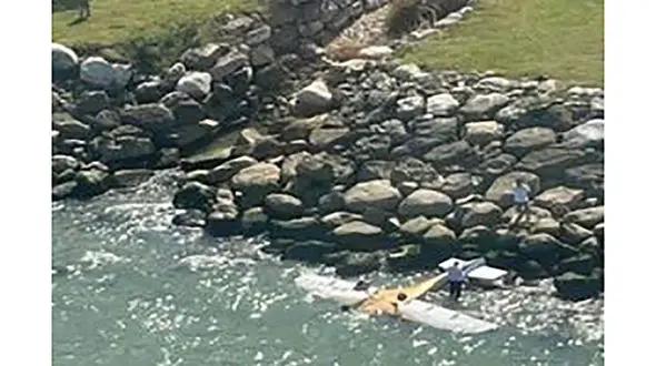 فرود اضطراری هواپیما در دریای نوشهر + عکس