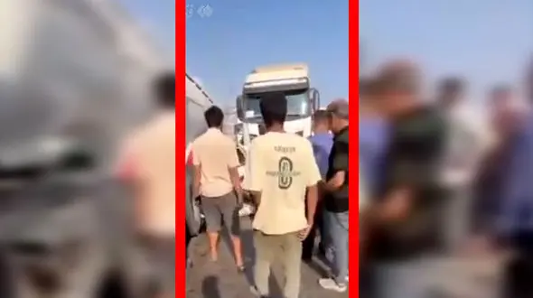 فیلم تصادف مرگبار سمند که راننده جان سالم به در برد