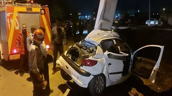 2 کشته و زخمی در تصادف هولناک پژو 206 با تیرچراغ برق + جزییات