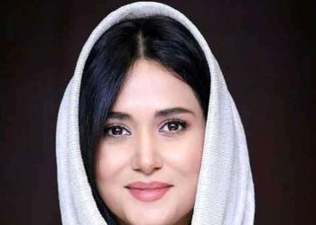 موتورسواری پریناز ایزدیار و محسن تنابنده در خیابان