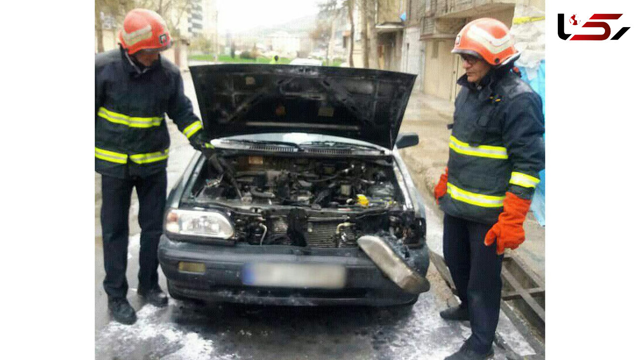 اطفاء حریق خودروی سواری پراید در میدان ناصر خسرو