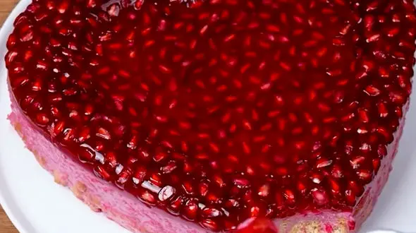 از پیتزا بدون فر و خمیر تا دسر انار با ۴ قلم مواد