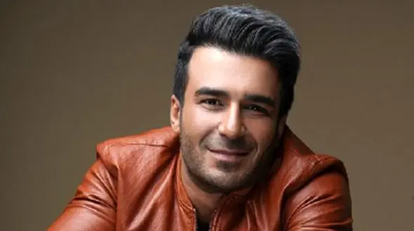 رونمایی از مادر واقعی یوسف تیموری بازیگر سریال زیرآسمان شهر وسط میدان نقش جهان اصفهان+ عکس