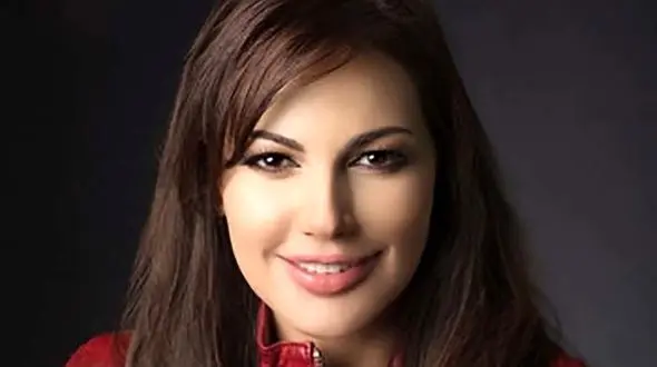 آیا این خانم بازیگر معروف فیلم ایرانی را می شناسید !؟ + عکس بدون حجاب 