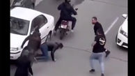 ببینید / فیلمی هولناک از درگیری مردم با سارقان موبایل قاپ در تهران