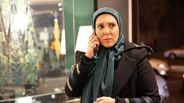 شباهت بی نظیر لیلا بلوکات و خواهرش