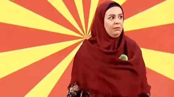 افتادن نیمی از کمدین های برنامه تلویزیونی"قاچ" در چاه یک مترو نیمی/ فرستادن سگ زنده یاب +فیلم