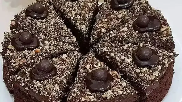 طرز تهیه کیک شکلاتی مخصوص نوروز