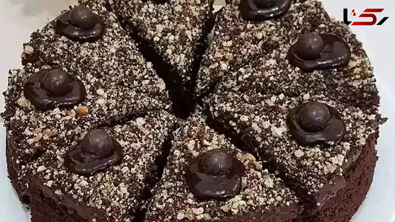 طرز تهیه کیک شکلاتی مخصوص نوروز