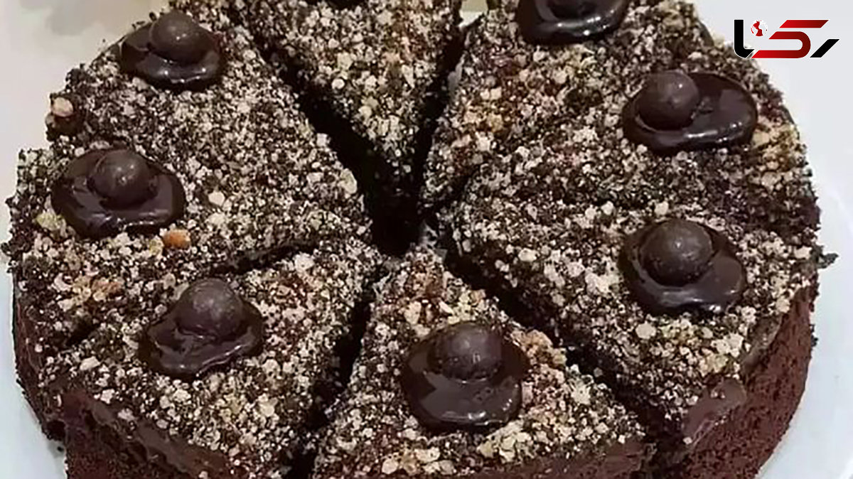 طرز تهیه کیک شکلاتی مخصوص نوروز