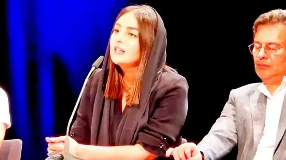  عکس آینه ای پیمان قاسم خانی و همسرش با کپشنی لوس! 