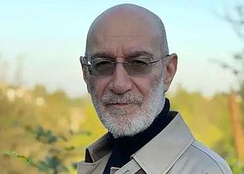 دانلود آهنگ سراب با صدای سیاوش قمیشی / یکی هست که تمام دلخوشی هاش...!