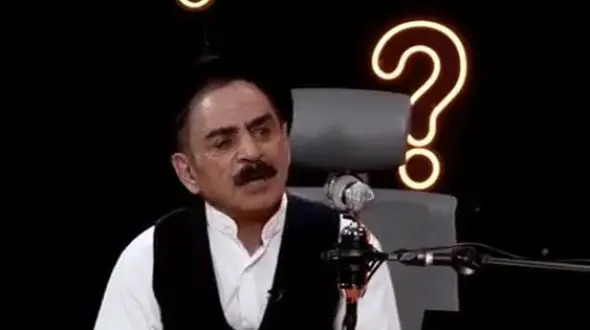 فیلم / قدرت الله ایزدی: کاش دو تا زن داشتم .../  به خانومم نگاه میکنم میگم خدایا  به من زیاد پول نده یهو میرم زن میگیرم ! .. آخه ...