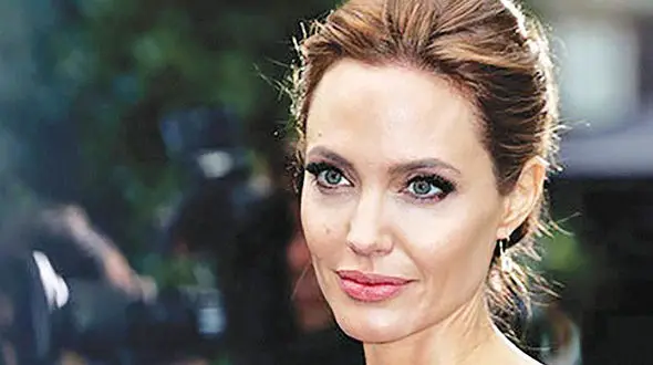 جنجال عکس ها و نامه های لو رفته از دوران نوجوانی آنجلینا جولی + عکس