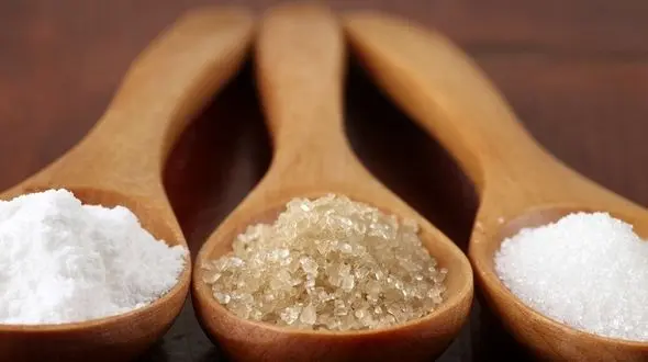 روزه داران برای پیشگیری از کرونا نمک، شیرینی و چربی را حذف کنند