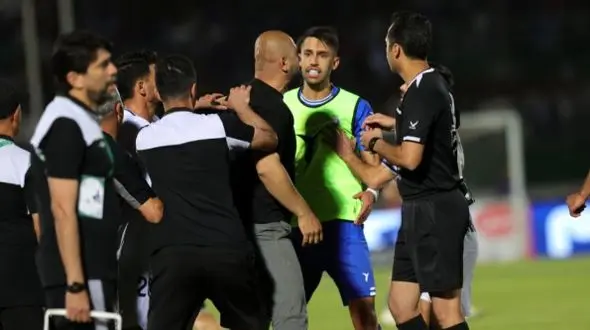 احتمال محرومیت طولانی‌مدت داور استقلال-ملوان!