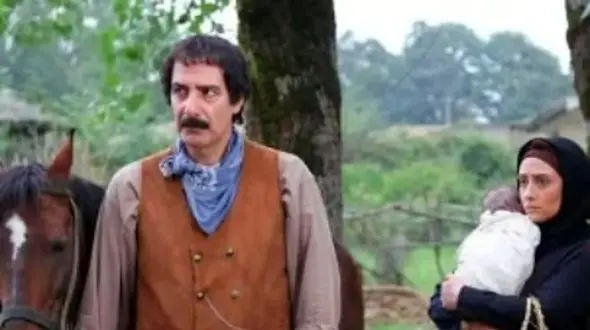 بازیگران سریال وارش کنار همسر و خانواده شان+ عکسهای شخصی