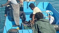 لحظه به لحظه قایق مرگ از زبان 4 صیاد گمشده در آب های خلیج فارس + عکس ها