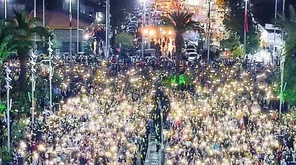 حضور با شکوه بیش از ۲۰هزار گیلانی در جشن میلاد امام خوبی‌ها /رشت غرق در نور و شادی شد + گزارش تصویری
