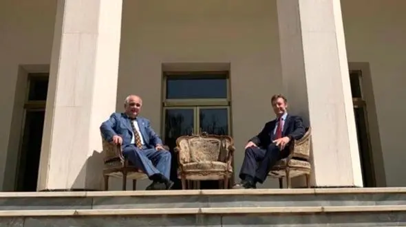 یادداشت طهرانچی در پی اقدام توهین آمیز سفیر روسیه و انگلیس/ عذرخواهی جدی لازم است