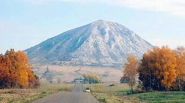 کوه و جاده! و قصه زندگی ما آ دم ها 