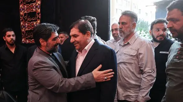 عکس ها / حضور میهمانان خاص در مراسم ختم مادر مداح اهل بیت (ع) سیدمجید بنی فاطمه