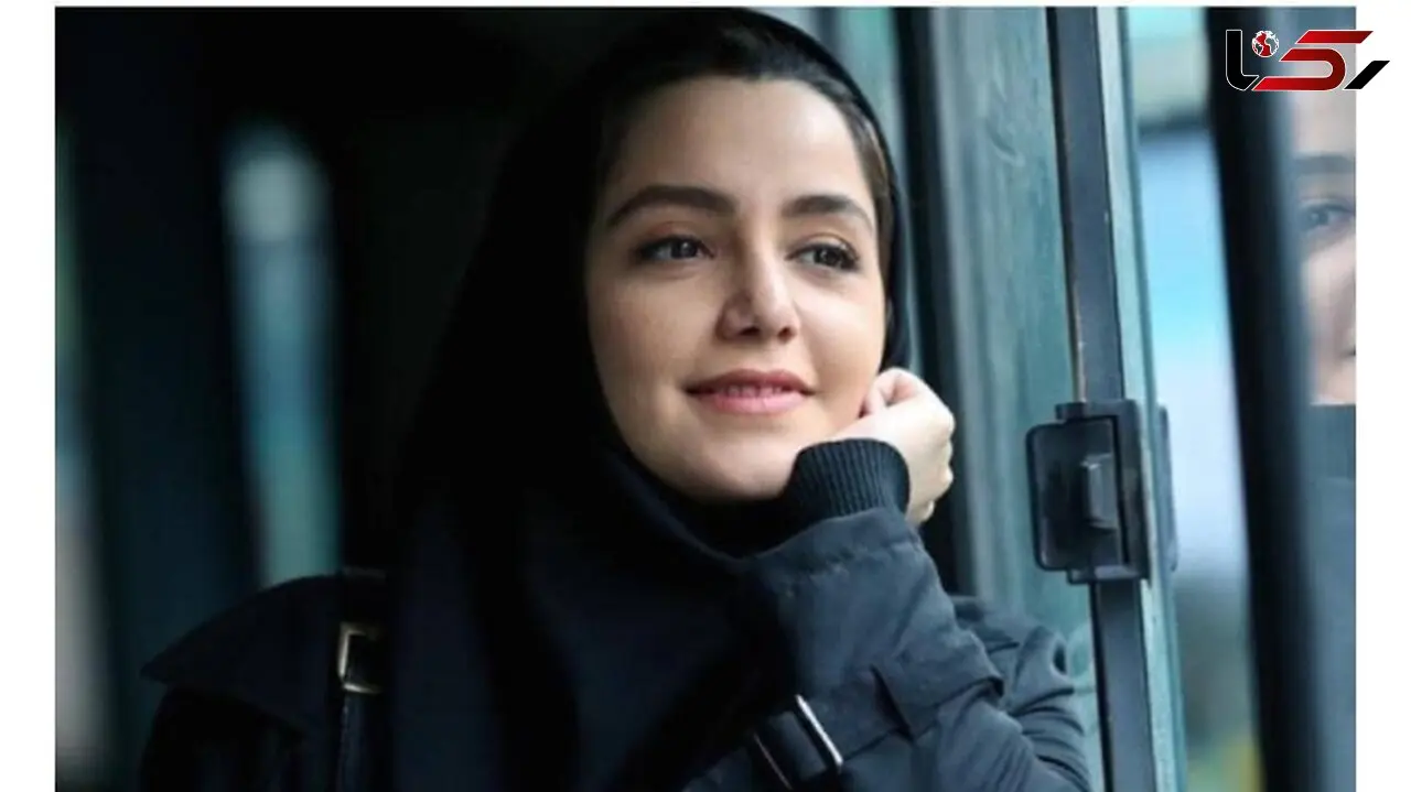 شباهت عجیب «نازنین بیاتی» به خواهر بزرگش در یک سلفی دو نفره/ باهم مو نمیزنن!