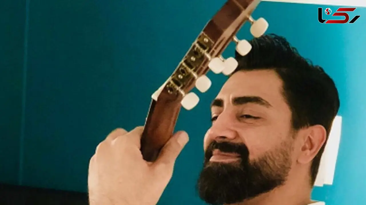 (ویدئو) گیتار نوازی و بیت باکسینگ محمدرضا علیمردانی که یواشکی ازش فیلم گرفتن/ چه زیبا و آرامش بخش داره گیتار میزنه