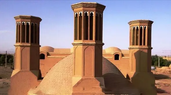 بازار داغ گردشگری امارات با بادگیرهای یزد!