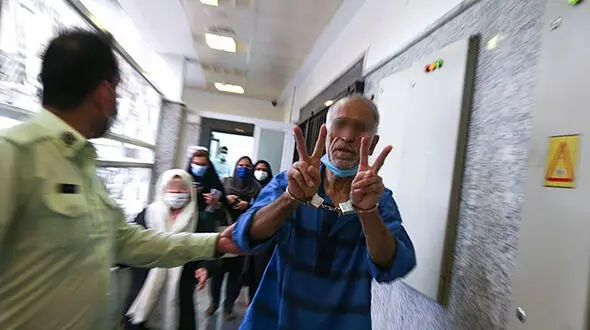 پشت پرده دفاع مادر بابک خرمدین از شوهرش