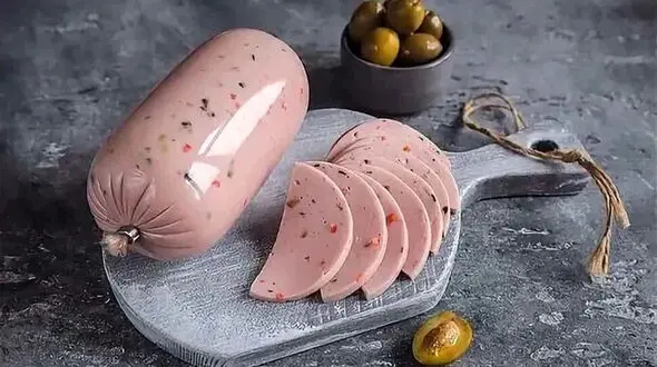 طرز تهیه و ارزش غذایی کالباس / فیلم