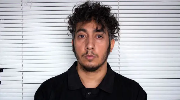 دختران تهرانی این مرد را می شناسید؟! / او با شاسی بلند مخ می زد! + فیلم گفتگوی اختصاصی