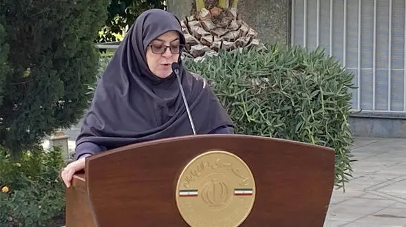 نظر دولت در باره افزایش حقوق کارکنان با مجلس نزدیک است /همه تلاش خود را برای بهبود وضع معیشت مرم به کار می‌گیریم