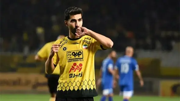 رضا شکاری نا خواسته در لایو پرسپولیس رونمایی شد!