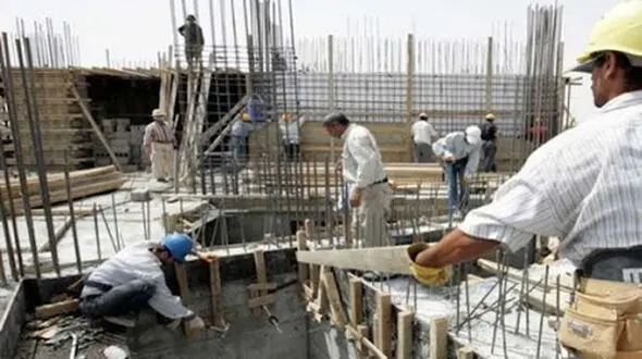 کارگران ساختمانی با وجود اصلاح قانون همچنان از بیمه محروم‌اند