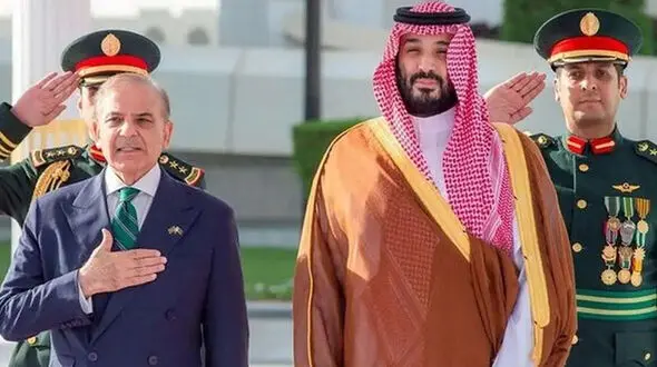 رویترز: پاکستان ۳۰ تا ۴۰ هزاران نیروی نظامی به عربستان فرستاد 