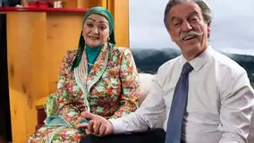 سفر در زمان / عکس  «لطافت، مادر دولت» در پشت صحنه سریال پایتخت 7؛ سال 1403