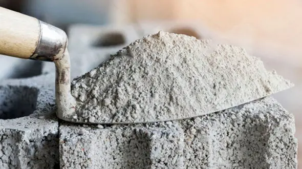 احتمال تعطیلی کارخانجات سیمان طی ۲ روز آینده به دلیل مازوت گران