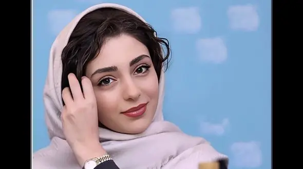 فیلم رقصیدن و آوازخوانی هستی مهدوی فر  ! / از خانم بازیگر بعید بود