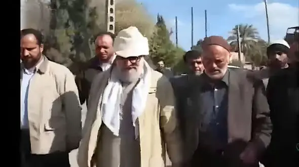 فیلم / کسی بشکن زدن رهبری شهید انقلاب رو دیده ندیده / توی یک شرایط خاص یهویی بشکن زد و گفت عجب کاری کردی دیدم بعدش بغلم کرد