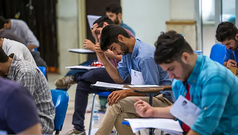 برگزاری مرحله اول المپیاد دانش آموزی در مدرسه ای با سر و صدای زیاد !  / تمرکز شرکت کنندگان قربانی بی برنامگی آموزش و پرورش شد