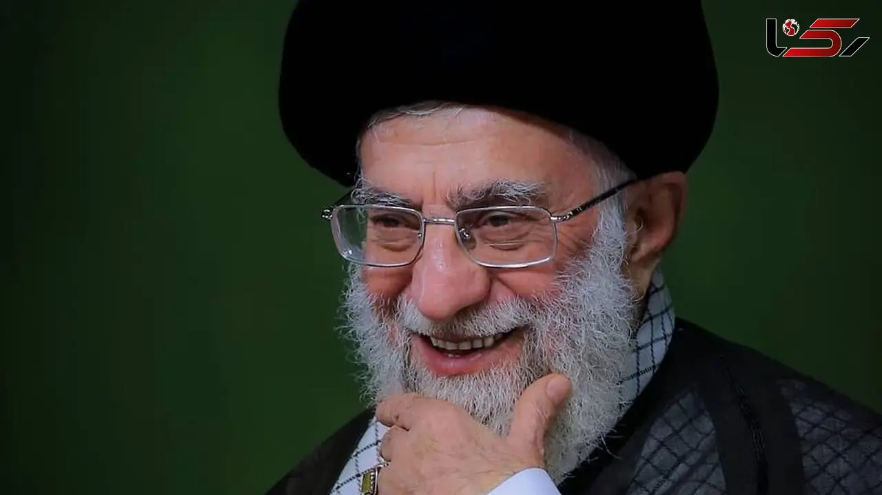 مجموعه تصاویری از انگشترهای منحصربفرد رهبر شهید انقلاب مزین به سنگ‌هایی با رنگ و نوشته‌های خاص 