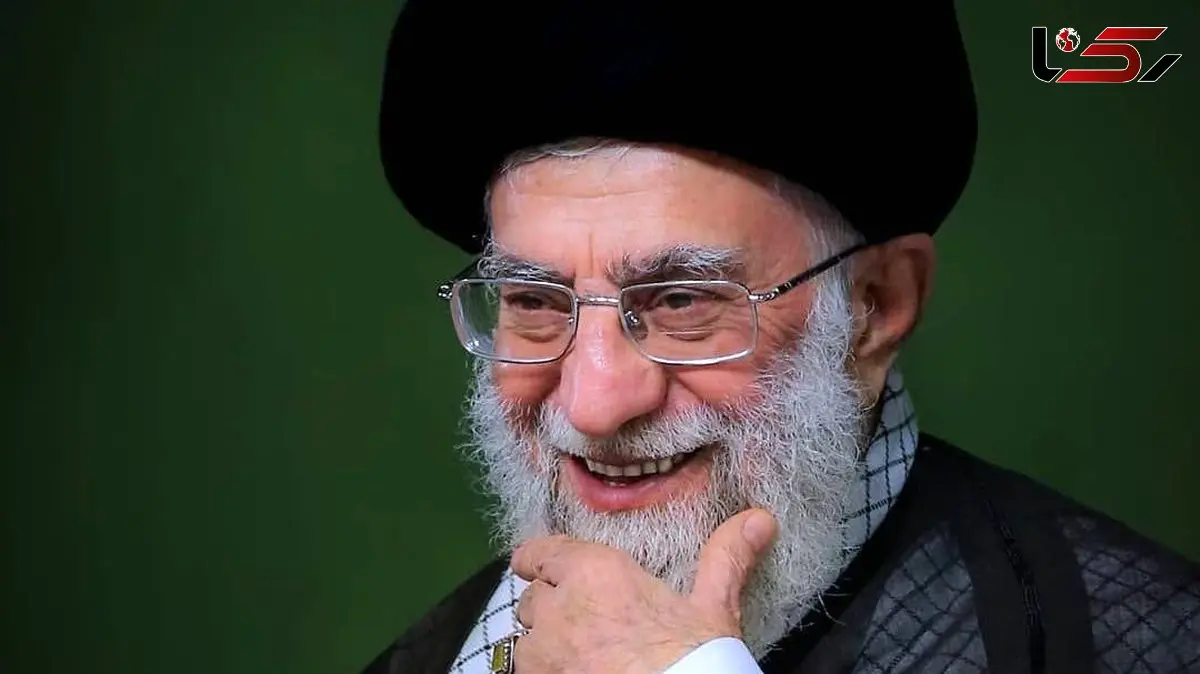 فیلم شوخی صمیمانه رهبری انقلاب با محافظان خود در بیت رهبری / ببینید چه بانمک می خندند