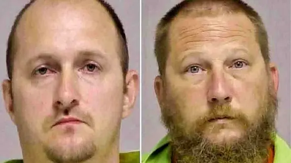 درگیری 2 پدر به قیمت جان دخترانشان تمام شد / آنها در وسط اتوبان همدیگر را به رگبار بستند + عکس 