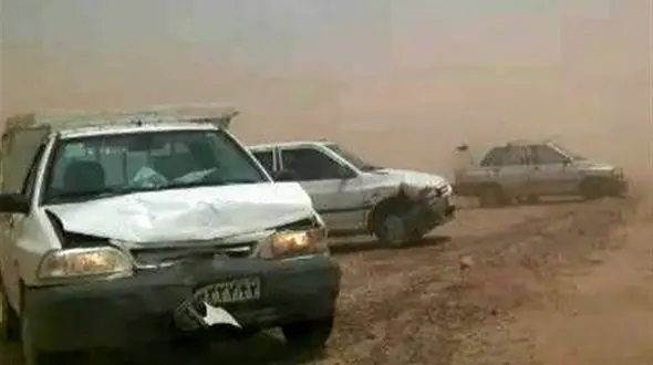 طوفان  شدید 6 خودرو را در هم کوبید / چه بلایی سر مسافران در خواف آمد ؟